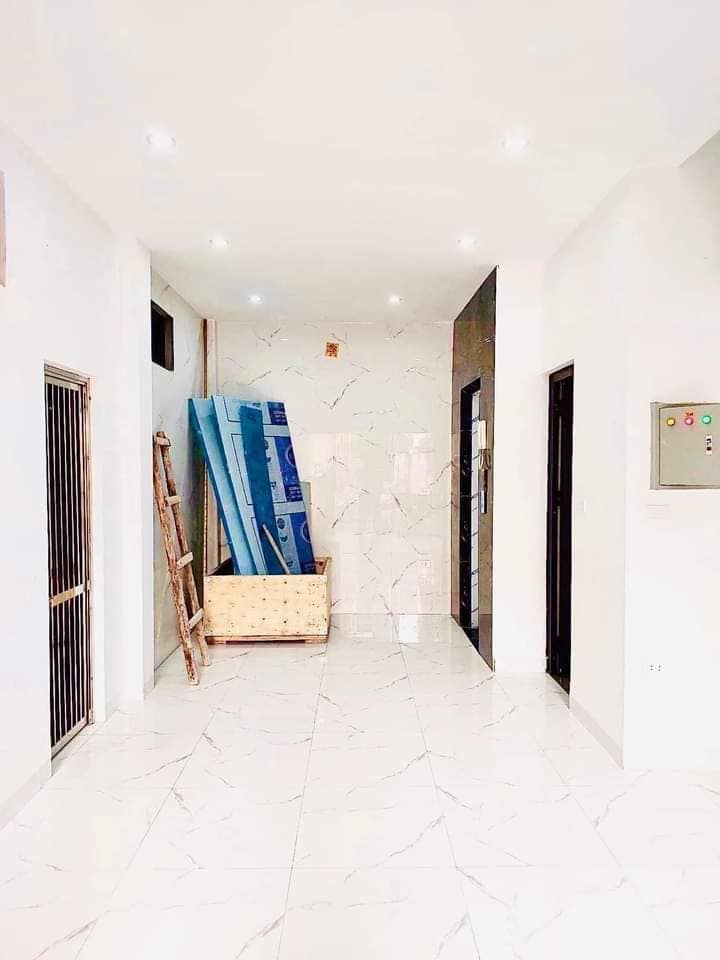 Nhà mặt phố Trâu Quỳ, 32m², giá 3.45 tỷ - Kinh doanh cho thuê, ô tô đỗ cửa!