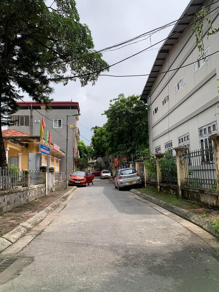 Đất phân lô Quân đội Đức Giang 90m² giá 7.2 tỷ - Cơ hội đầu tư tiềm năng!