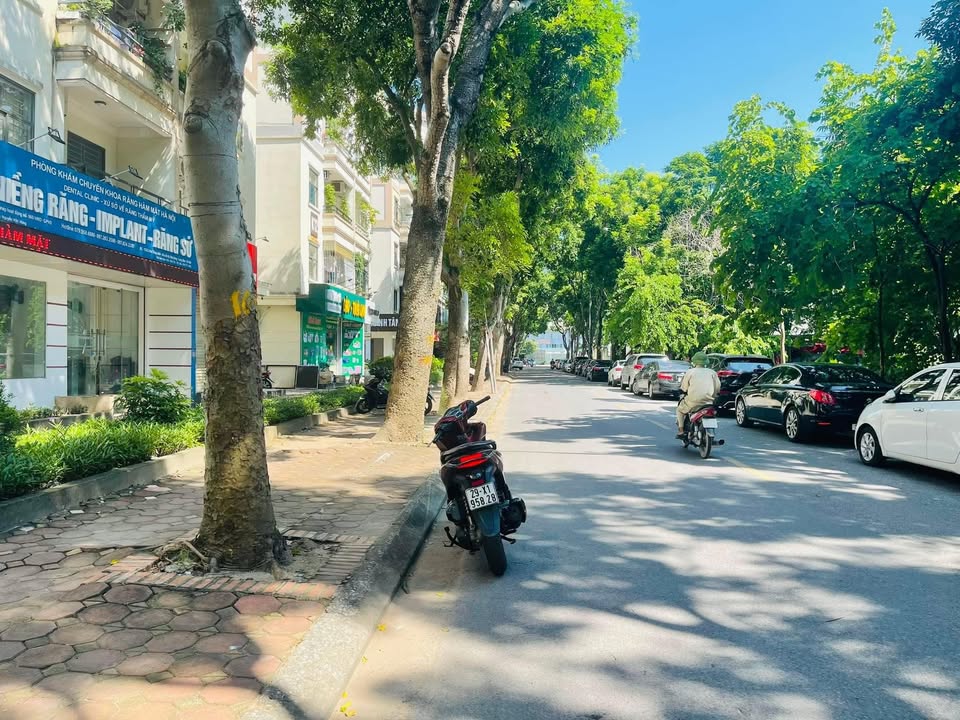 Căn hộ chung cư lô góc khu đô thị Việt Hưng Long Biên 85m² giá 3 tỷ - Mặt tiền kinh doanh đắc địa!