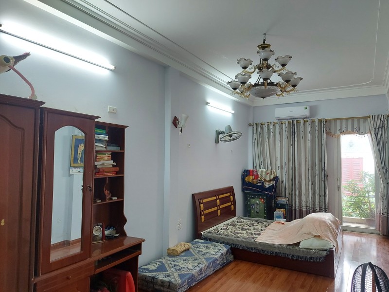 Nhà 4 tầng Sài Đồng, Long Biên 54m² giá 6 tỷ - Đầu tư sinh lời ngay hôm nay!