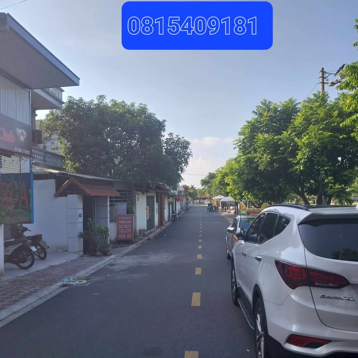 Đất Thạch Bàn 35m² giá 1.98 tỷ - Vị trí đẹp, tiện ích đầy đủ!