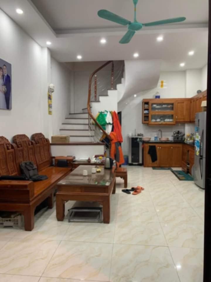 Nhà 4 tầng 1 tum Phúc Lợi, Long Biên 32m² giá 2.6 tỷ - Lô góc nở hậu, không gian thoáng đãng!