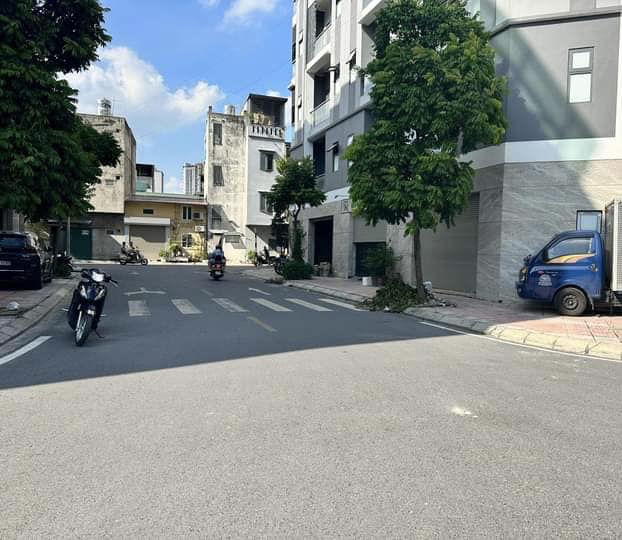 Đất lô góc Tổ 14 Thượng Thanh, Long Biên 50m² giá 4 tỷ - Ô tô đỗ cửa, kinh doanh thuận lợi!