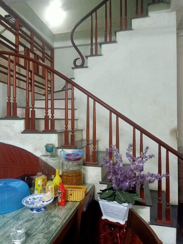 Nhà 3 tầng Ngọc Thụy 58m² giá 3.2 tỷ - Gần phố cổ, đầu tư sinh lời!