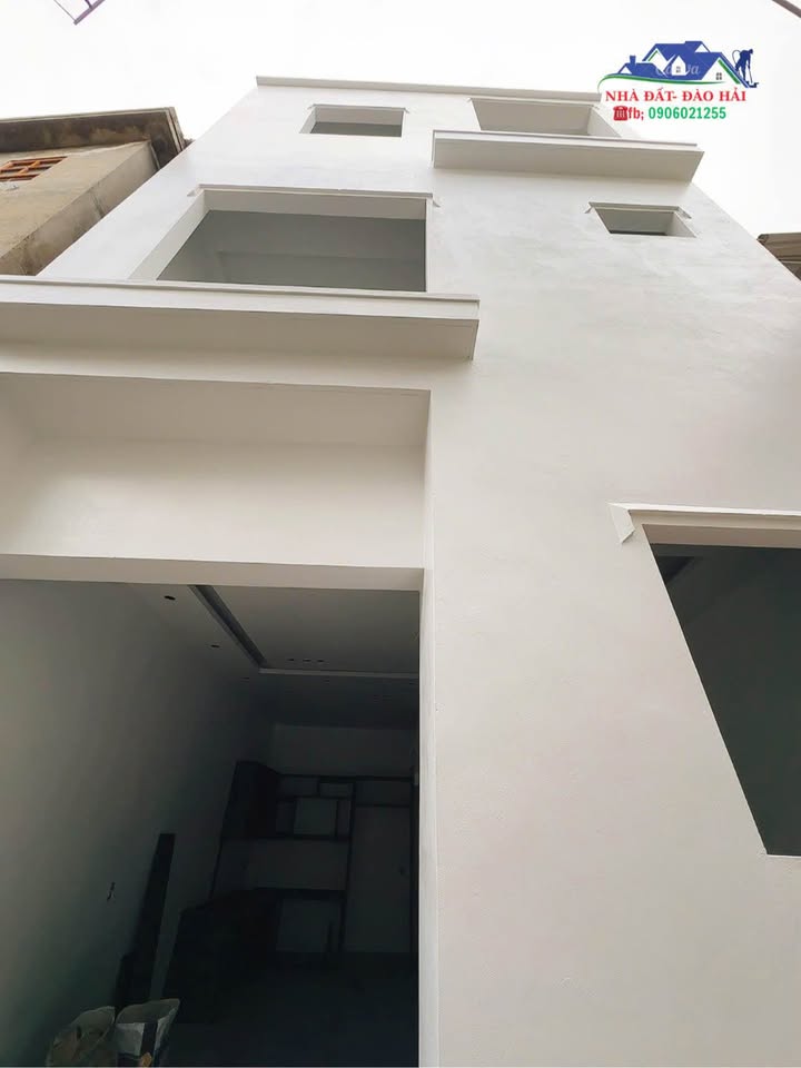 Nhà 3 tầng Kỳ Bá, 42m² giá 2,2 tỷ - Lô góc, hoàn thiện đẹp!