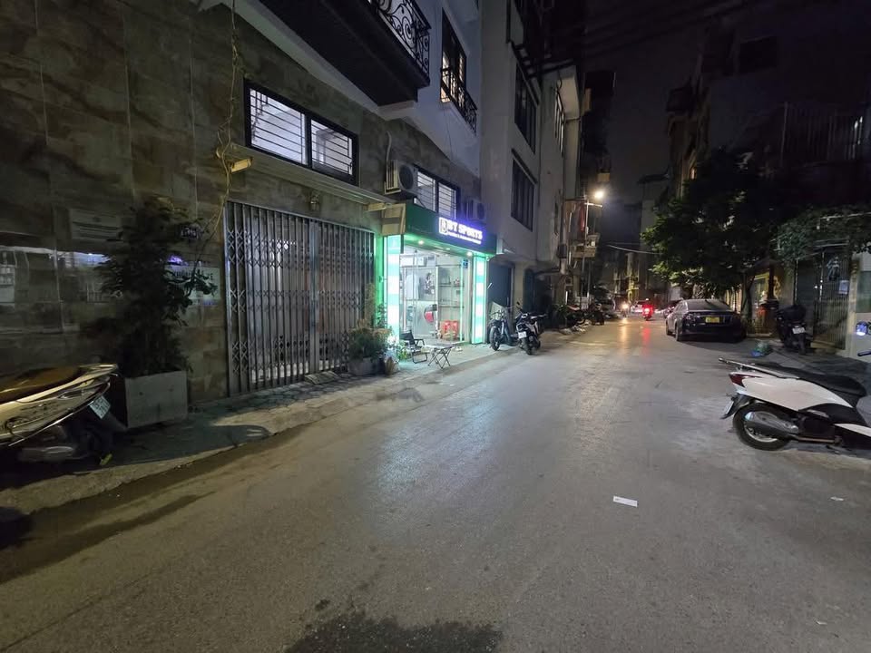 Nhà mặt phố Đồng Cổ Ba Đình 30m² giá 17 tỷ - Kinh doanh sầm uất!