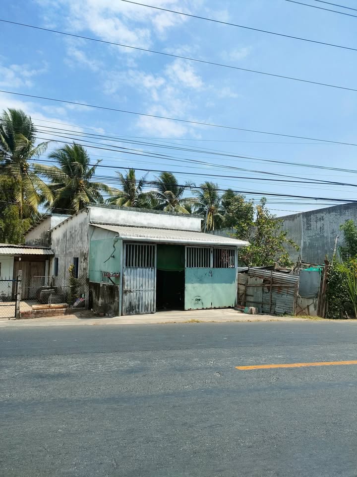 Nhà mặt tiền đường TL 885, Lương Hoà, Giồng Trôm 121m² - Gần chợ Mỹ Lồng, giá thỏa thuận!