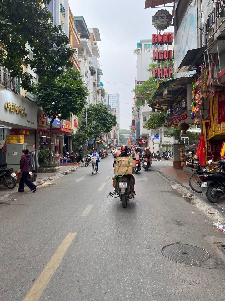 FrontHouse Lê Lợi, Hà Đông 80m² giá 20 tỷ - Kinh doanh vô đối!