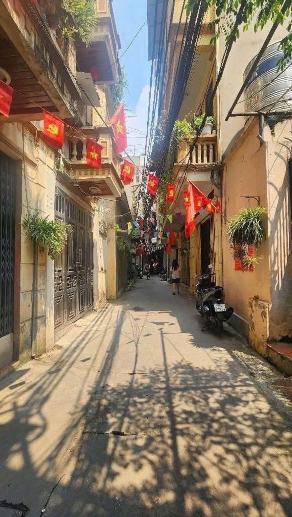 Nhà 4 tầng Thụy Khuê 35m² giá 7.5 tỷ - Sẵn sàng vào ở ngay!