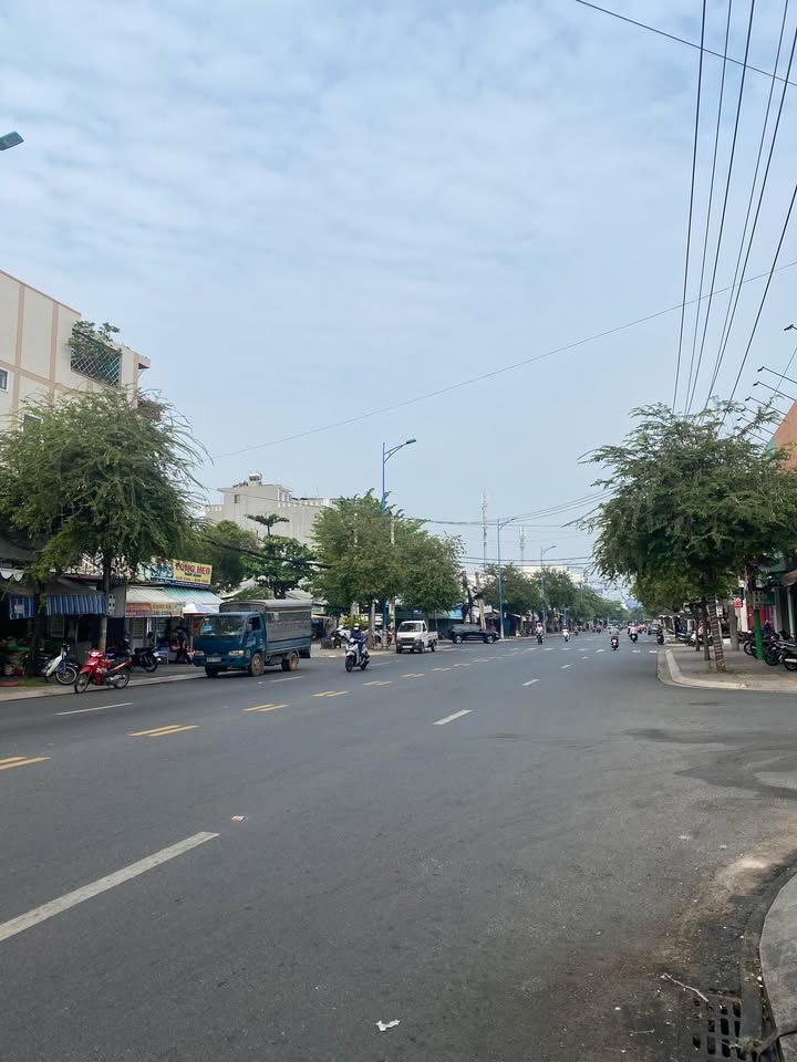 Nhà mặt tiền Nguyễn Hữu Cảnh, Vũng Tàu 107m² giá 12.8 tỷ - Đầu tư sinh lời ngay!