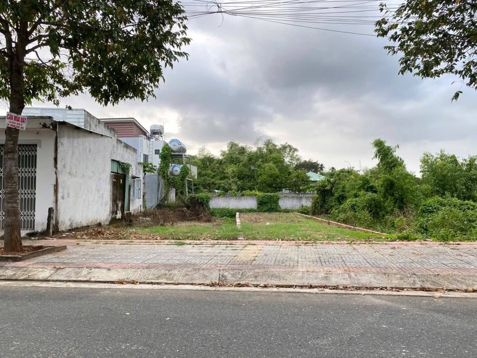 Bán lô đất mặt tiền đường 11B Hòa Long 130m² giá 2.999 tỷ - Sổ hồng riêng, pháp lý rõ ràng!