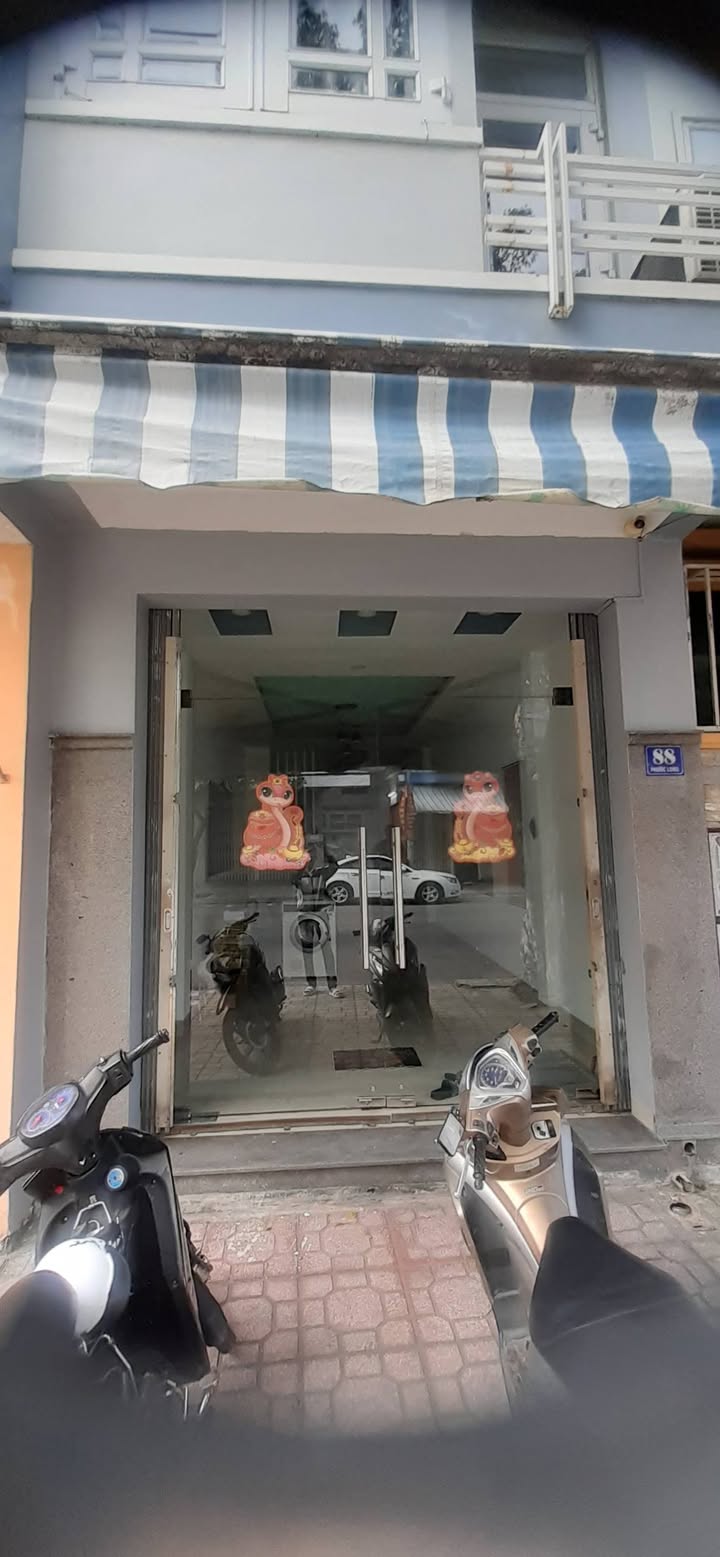 Nhà mặt tiền Phước Long, Nha Trang 2 tầng giá 10 triệu - Kinh doanh sạch sẽ, thuận lợi!