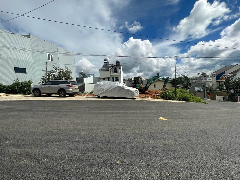 Đất nền Đà Lạt 680m² giá 35 tỷ - Cơ hội vàng cho đầu tư bền vững!