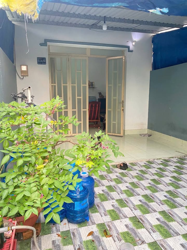 Nhà phố Hưng Long, Bình Chánh 90m² giá 1.1 tỷ - Chính chủ bán ngay!