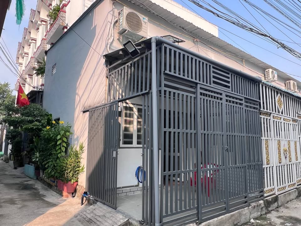 Nhà góc 2 mặt tiền Tân Kim, Cần Giuộc 28m² giá 690 triệu - Pháp lý rõ ràng