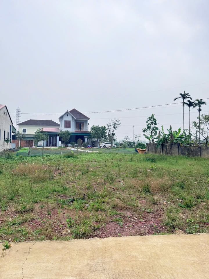 Đất nền TDP Tân Hoà, P Hà Huy Tập 114m² giá 1.2 tỷ - Đường thông thoáng, vị trí thuận lợi!