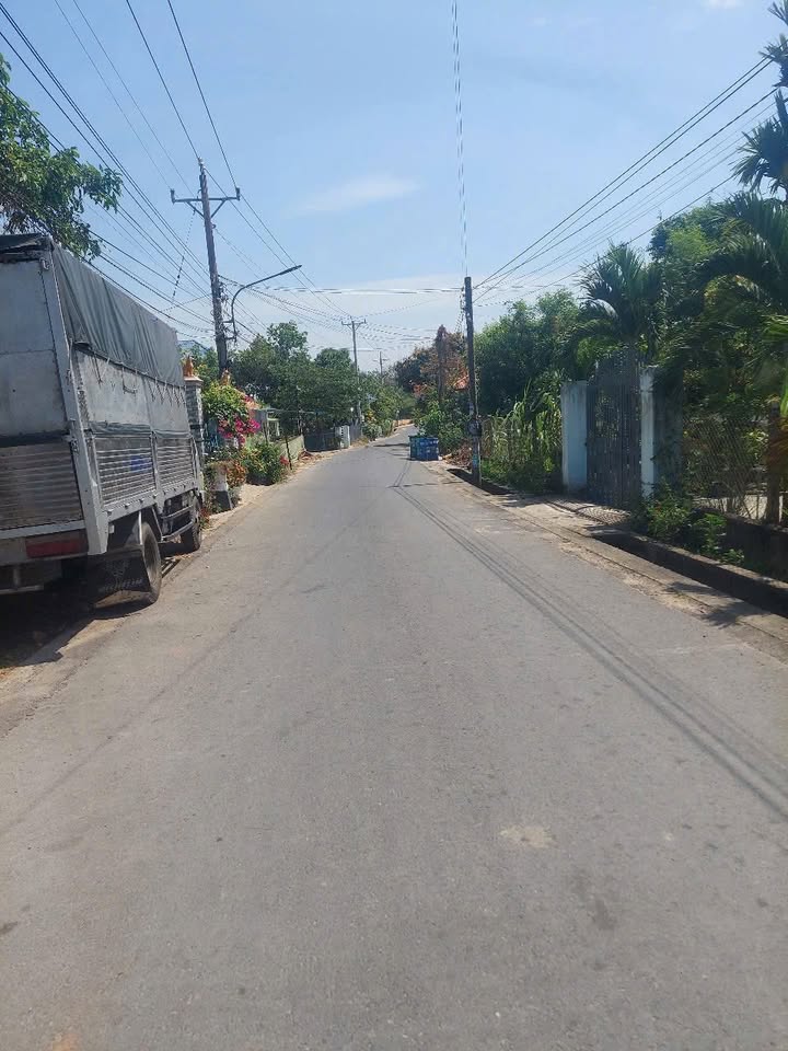 Đất nền Tân Định, Bến Cát 150m² giá 1.6 tỷ - Kinh doanh nhỏ lẻ thuận lợi!