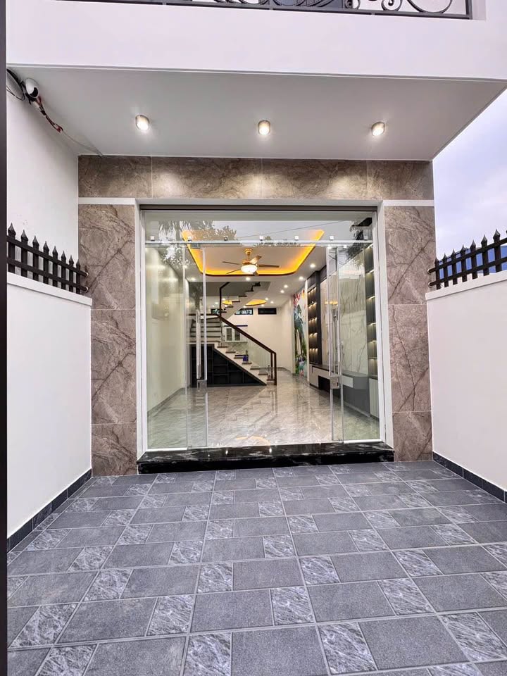 Nhà 3 Tầng Độc Lập 52m² tại UBND Hồng Thái - An Dương - Giá 2.55 tỷ - Sẵn sàng vào ở!