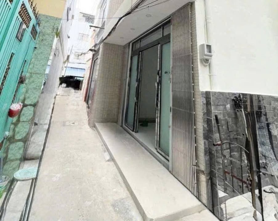 Nhà phố 2 tầng Phạm Văn Hai, Tân Bình 33.8m² giá 5 tỷ - Đầu tư sinh lời ngay!