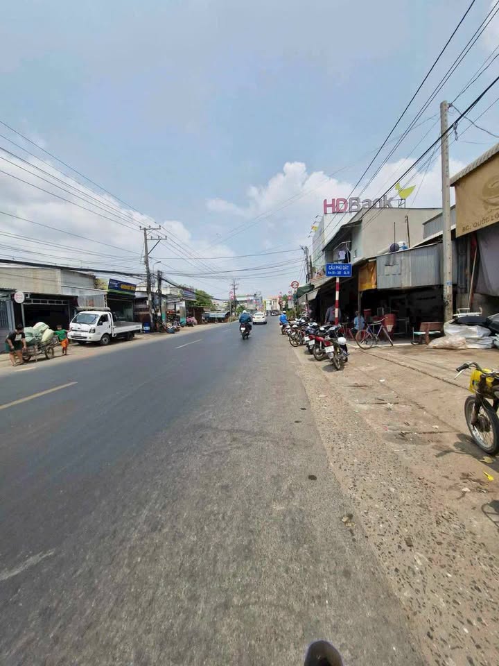 Đất nền mặt tiền QL91, Châu Phú 111,1m² giá 2,6 tỷ - Cơ hội kinh doanh tuyệt vời!