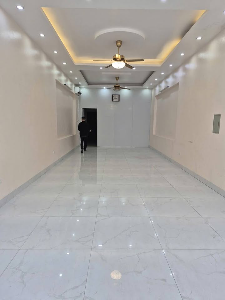 Nhà cho thuê 5 tầng đường Nguyễn Quyền, 76m² - Phù hợp làm văn phòng và lưu trú!