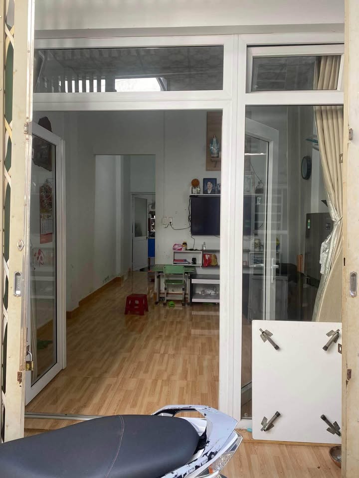 Nhà riêng Đinh Công Tráng, Buôn Ma Thuột 42m² giá 2.15 tỷ - Thiết kế hiện đại, chính chủ!