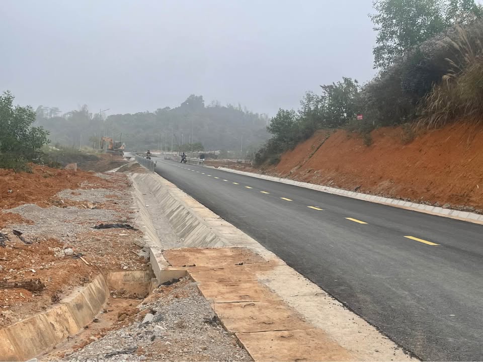 Đất nền Nam Thanh Điện Biên 1ha giá thỏa thuận - Tiềm năng phát triển mạnh mẽ!