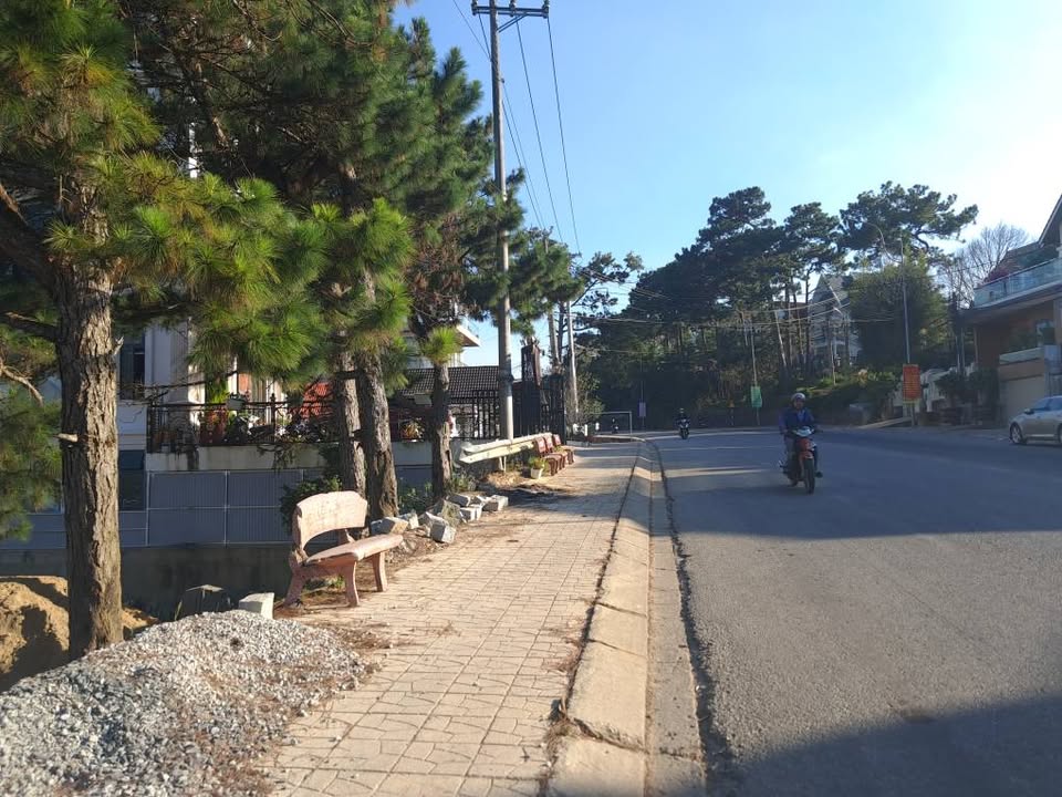 Đất mặt tiền đường Hùng Vương, phường 10, Đà Lạt 1432m² - Giá tốt đầu tư!