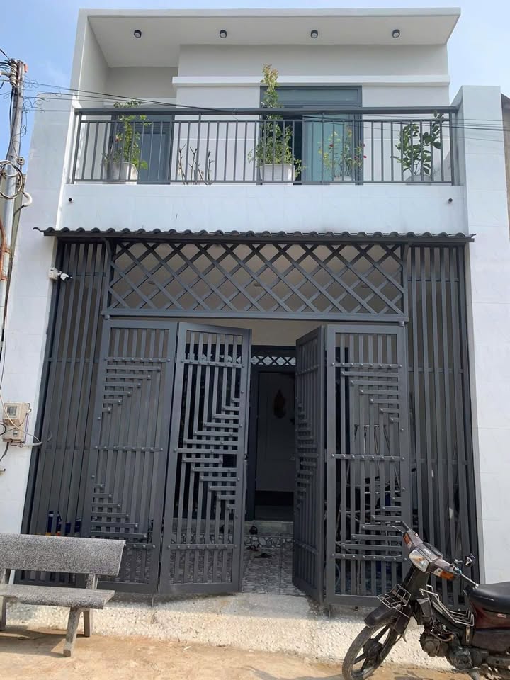 Nhà 1 trệt 1 lầu tại Biên Hòa 75m² giá 1.3 tỷ - Vị trí gần giáo xứ Lộ Đức!