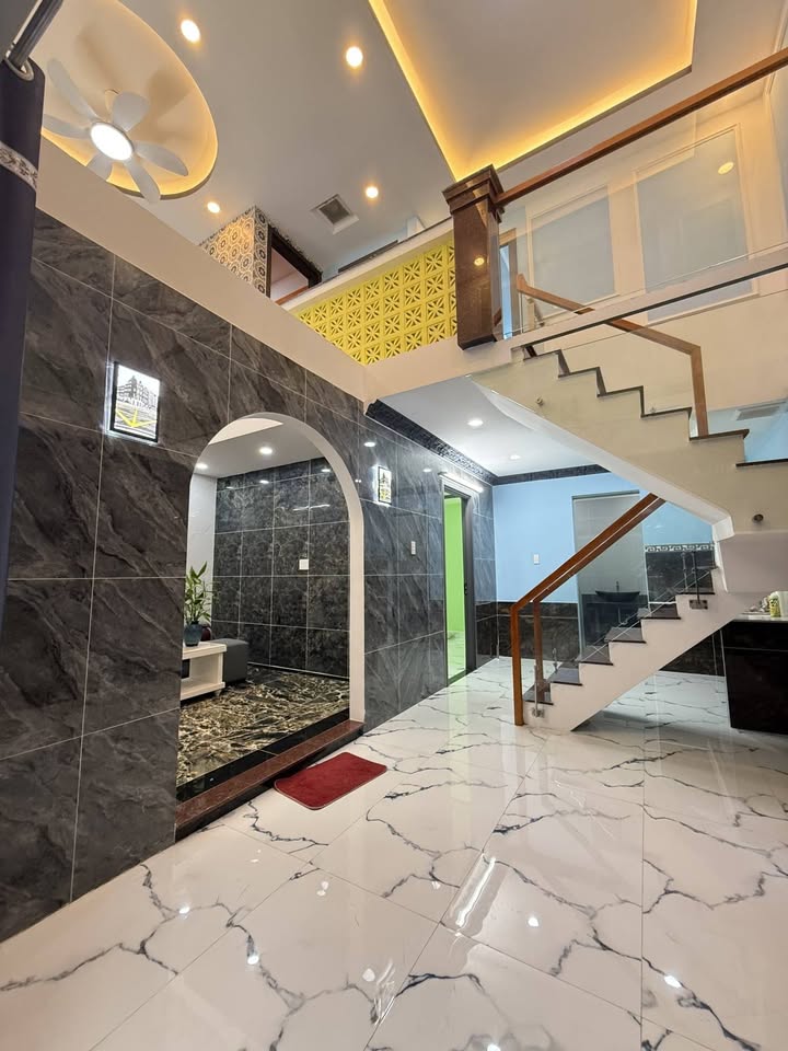 Biệt thự mini Phạm Hữu Lầu 70m² giá 4.75 tỷ - Sổ hồng riêng, vị trí đắc địa!