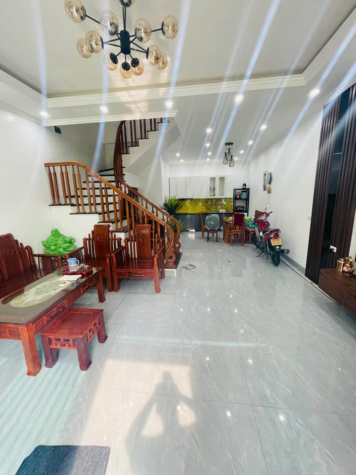 Nhà 3 tầng đường Chu Văn An, Nam Bình 55m² giá 4.5 tỷ - Thiết kế hiện đại, chắc chắn!