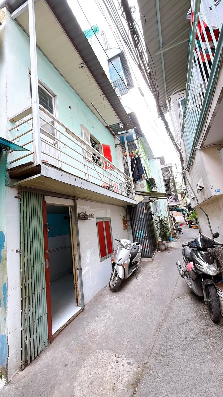 Nhà phố quận 4 9m² giá 1.32 tỷ - Đầu tư sinh lời ngay!