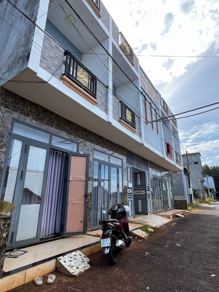 Nhà lầu & 8 phòng trọ Phước Bình 240m² giá 3 tỷ - Đầu tư sinh lời ngay!