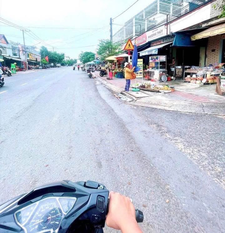 Bán nhà mặt tiền đường Hàn Thuyên, Biên Hòa 95m² - Kinh doanh sầm uất!