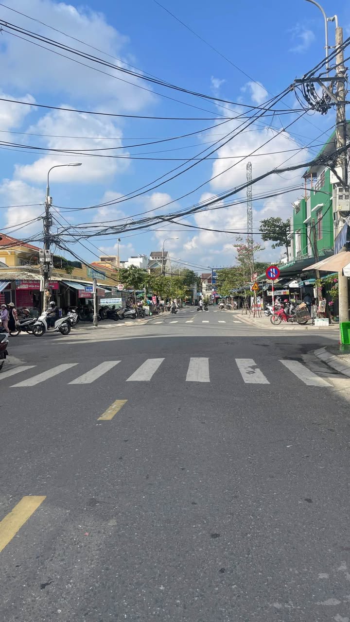 Nhà 3 tầng mặt tiền đường Lê Bá Trinh, Đà Nẵng 55m² - Đầu tư sinh lời!