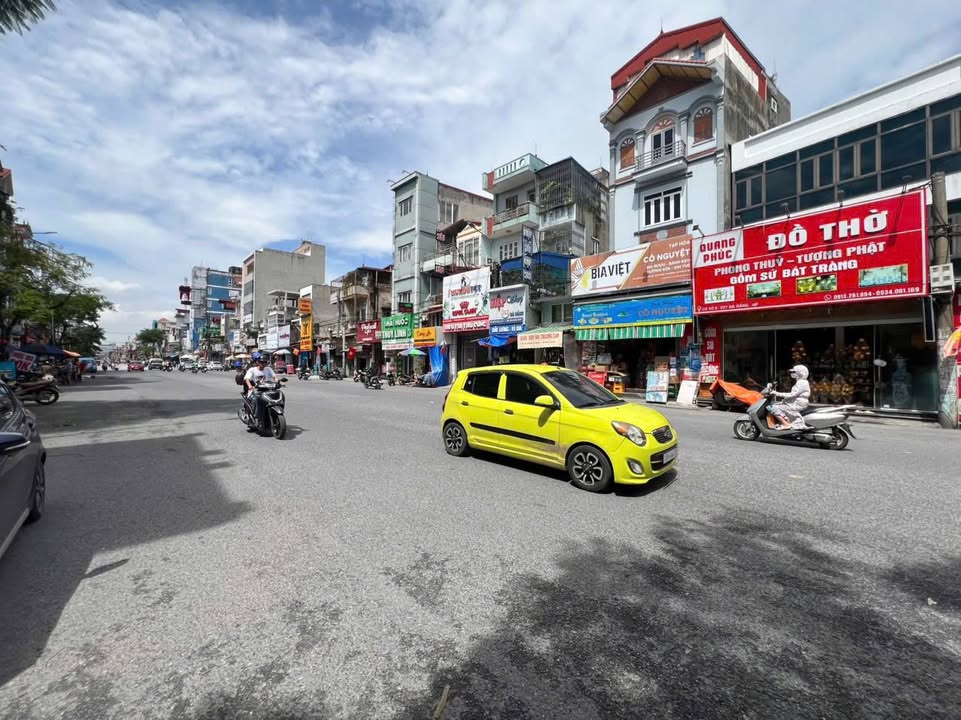 Nhà mặt đường Đà Nẵng 32m² giá 9.2 tỷ - Vị trí sầm uất, cho thuê ngay!