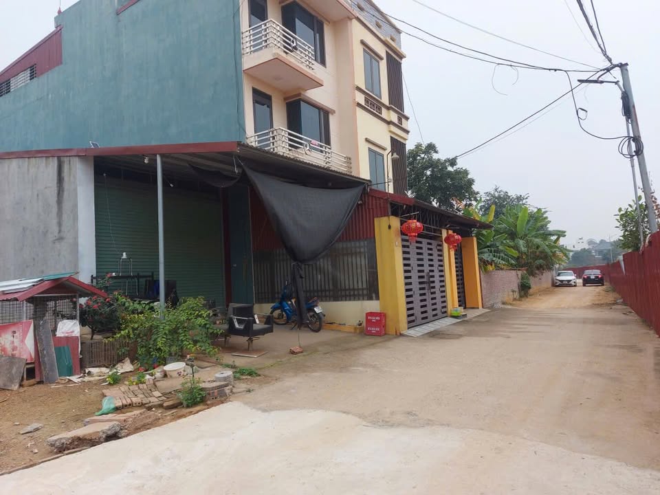 Đất thổ cư 100m² tại Dữu Lâu, Việt Trì giá 3 tỷ - Nhà cấp 4 sẵn ở ngay!