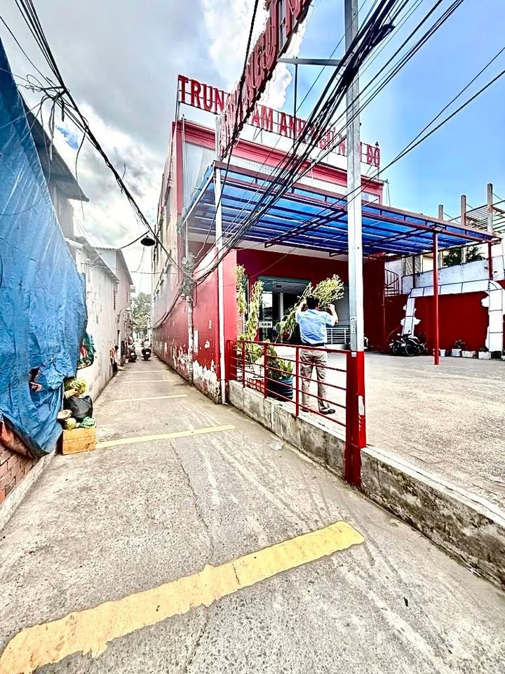 Nhà riêng Bình Chánh 58m² giá 4 tỷ - Về quê sinh sống ngay!