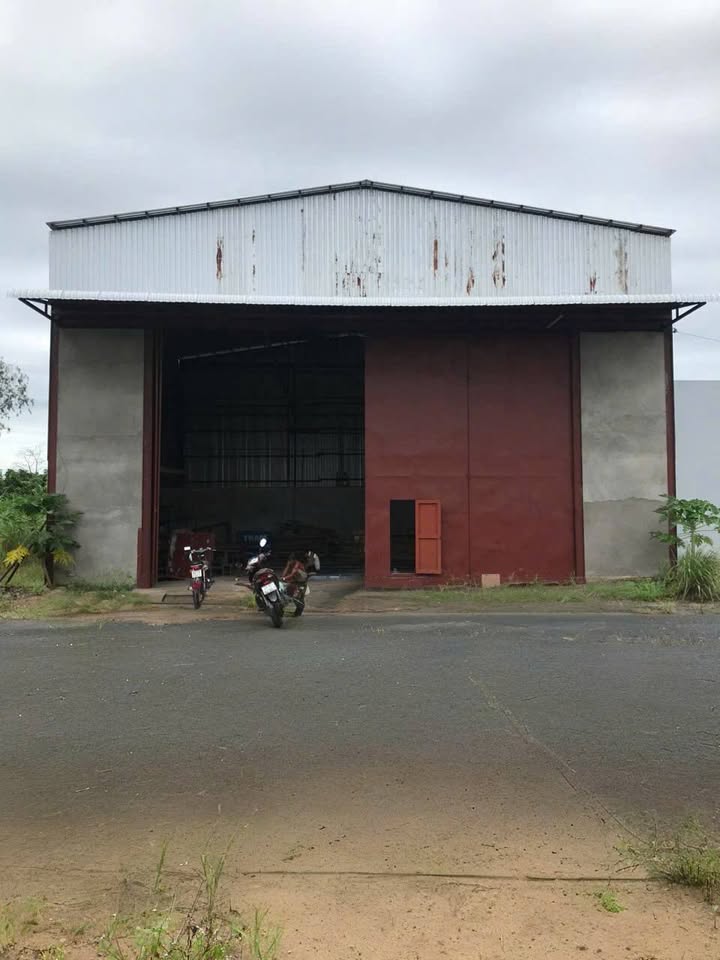 Kho cho thuê KDC Thiên Lộc Cần Thơ 300m² giá 6.5 triệu - Vị trí đắc địa, giao thông thuận lợi!