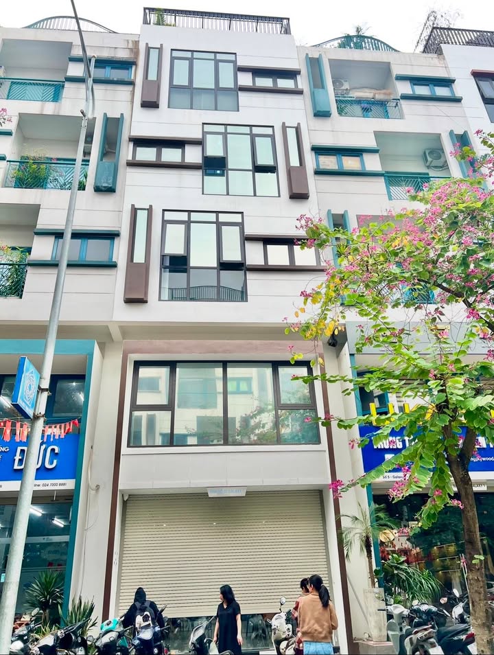 Nhà liền kề cho thuê tại Galaxy Vạn Phúc 90m² - Thích hợp kinh doanh ngay!