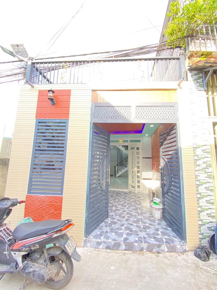 Nhà bán Hóc Môn 49m² giá 1.5 tỷ - Chính chủ, sẵn sàng vào ở!