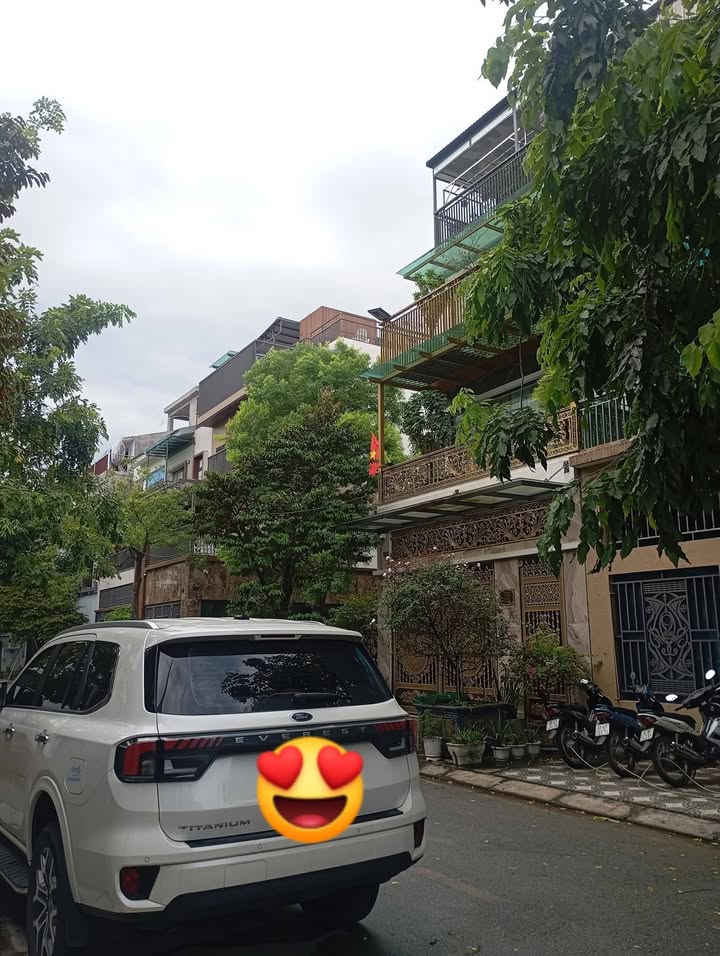 Nhà phố Foresa Xuân Phương 90m² giá 26.9 tỷ - Đẳng cấp an cư hoàn hảo!