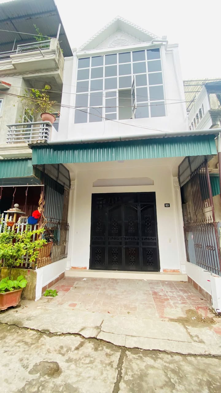 Nhà 2 tầng tại phường Âu Cơ, 62m² - Hoàn thiện vào ở ngay!