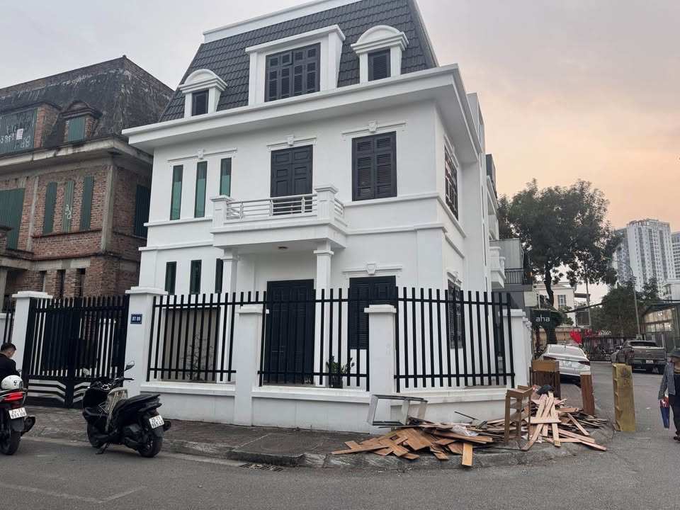 Biệt thự Townhouse Đại Mỗ, Nam Từ Liêm 230m² giá 60 tỷ - Kinh doanh và ở ngay!