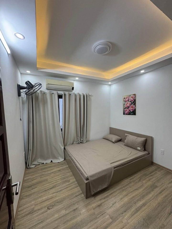 Nhà Đẹp Mặt Tiền Rộng 25m² Võng Thị Tây Hồ - Giá 7.9 Tỷ - Kinh Doanh Sầm Uất