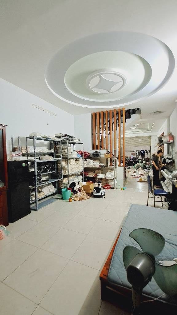 Nhà riêng Trần Thị Năm, Trung Mỹ Tây 85m² giá 6.5 tỷ - Sổ hồng chính chủ, thương lượng!