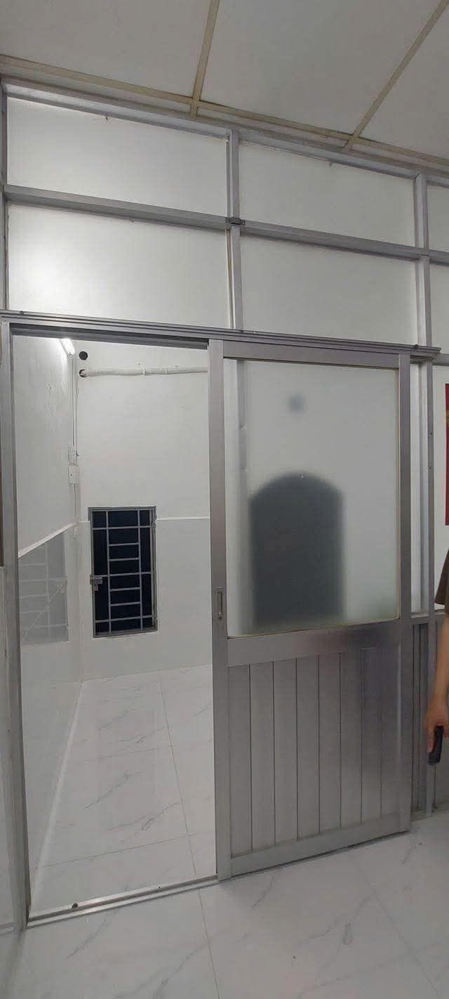Nhà cho thuê hẻm 1/ đường Tân Thành, quận 11, diện tích 12m² - Giá chỉ 5 triệu/tháng!