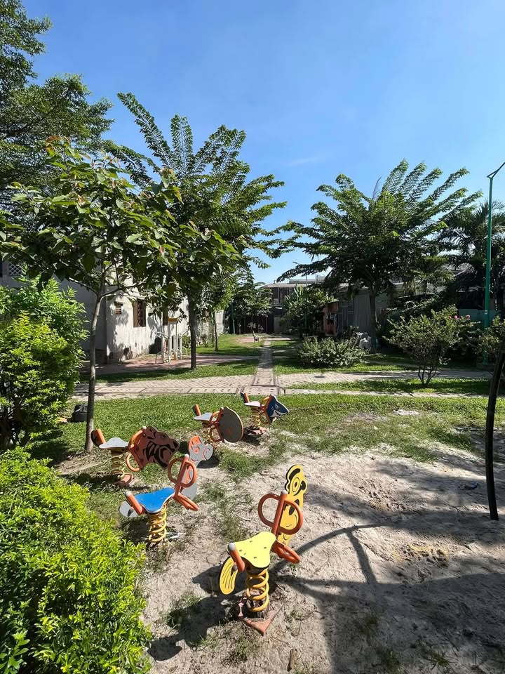 Đất Bùi Môn Xuân Thới Đông 205m² giá 4.5 tỷ - Tiện xây mới!