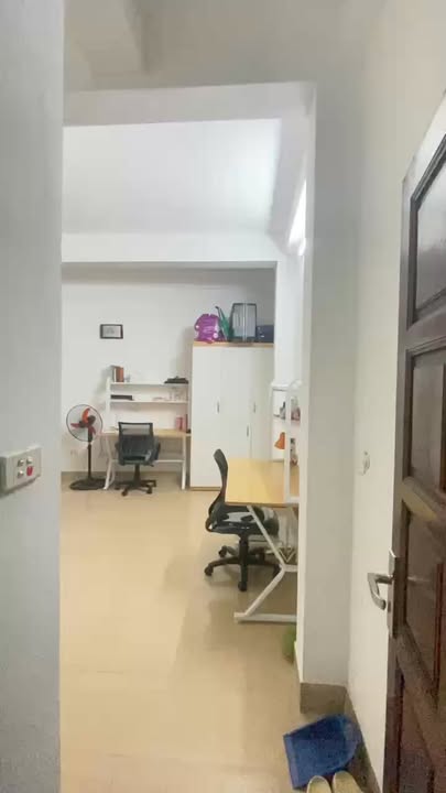 Phòng cho thuê 30m² ngõ 79 Dương Quảng Hàm, Cầu Giấy - Vào ở ngay!