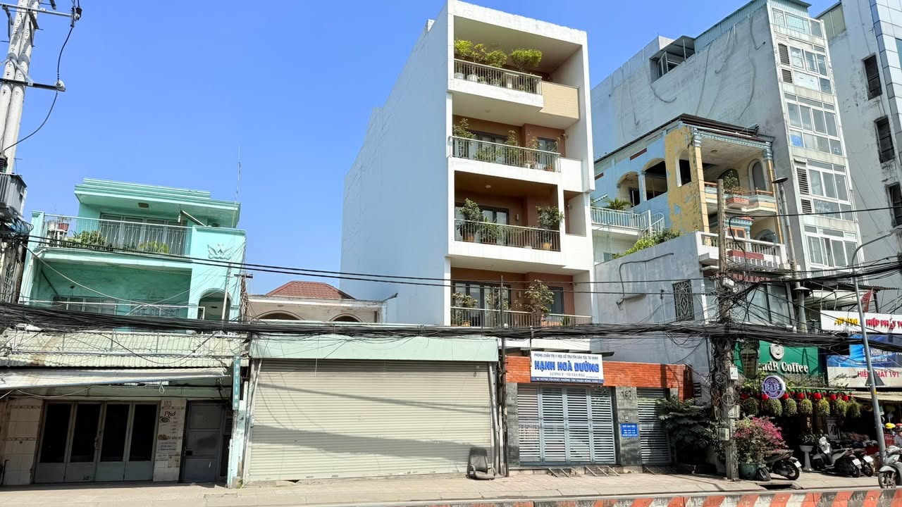 Bán gấp FrontHouse 325m² đường Huỳnh Tấn Phát, Quận 7 chỉ 35 tỷ - Cơ hội đầu tư tuyệt vời!